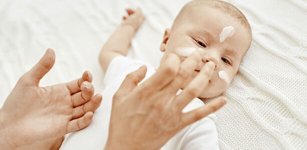 Bild zu Allergieprävention bei Säuglingen - Hautpflege gegen Nahrungsmittelallergien