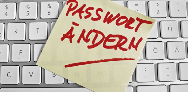 Bild zu Datenschutz und Datensicherheit - Falscher Umgang mit Passwörtern